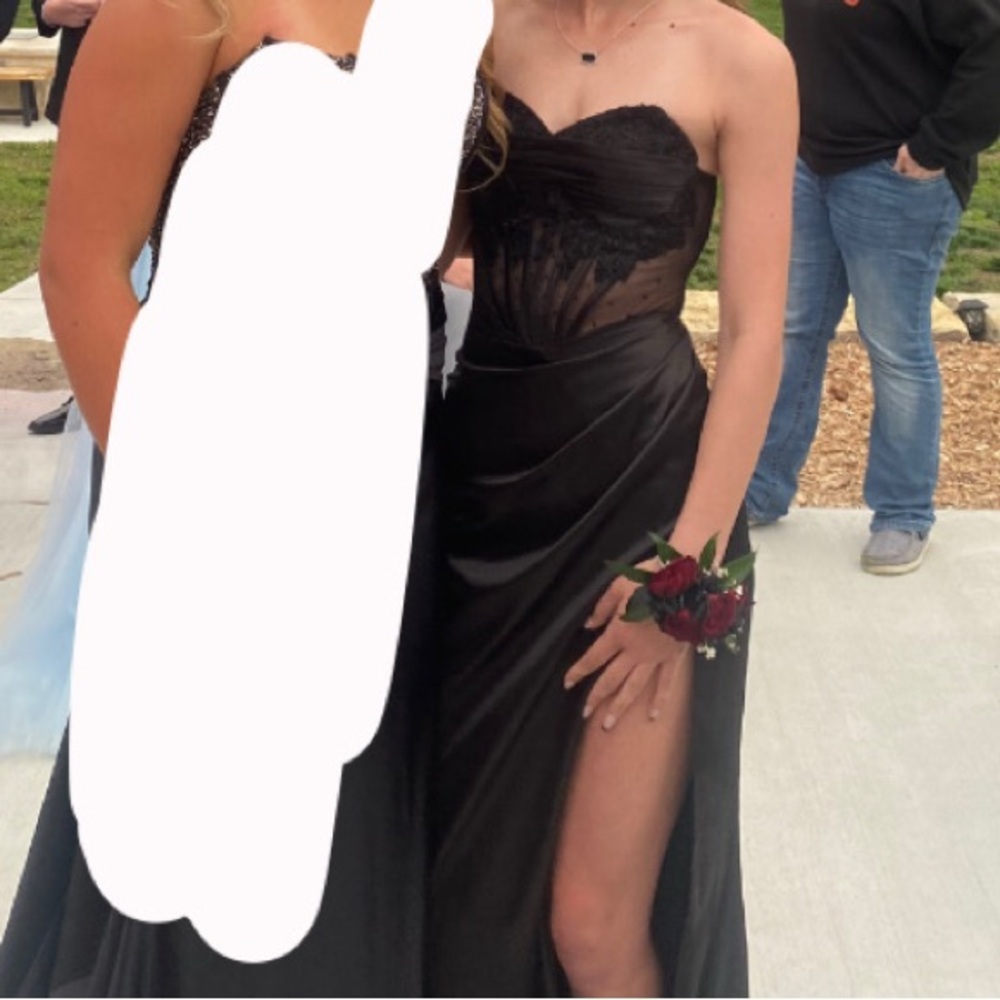 Elegant Black Strapless Dress